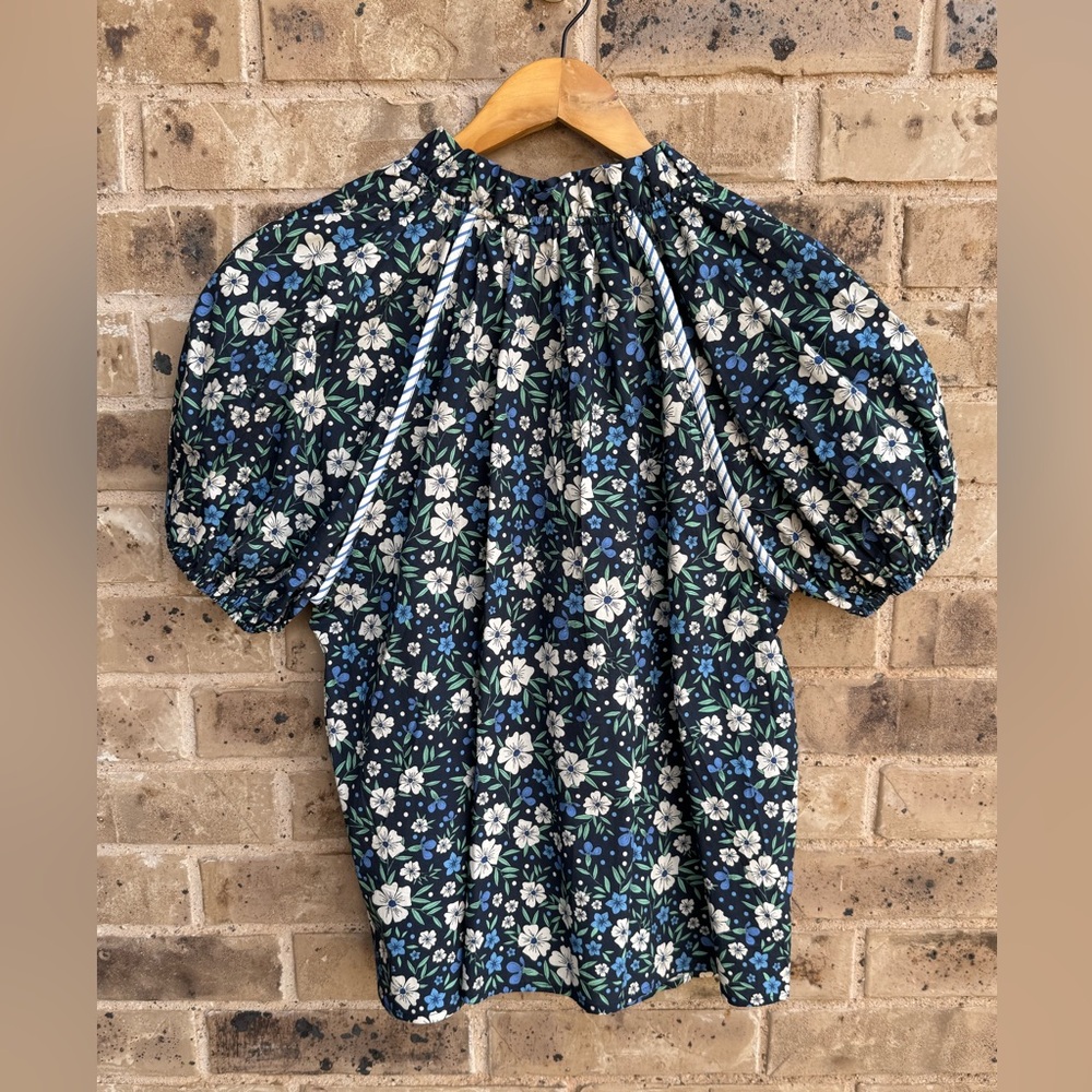 entro Navy Floral Puff-Sleeve Ruffle Blouse Size Large - Picture 4 of 8